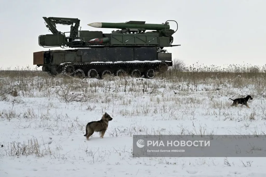 Боевое дежурство расчёта ЗРК 9К317 «Бук-М2» Центрального военного округа в ДНР