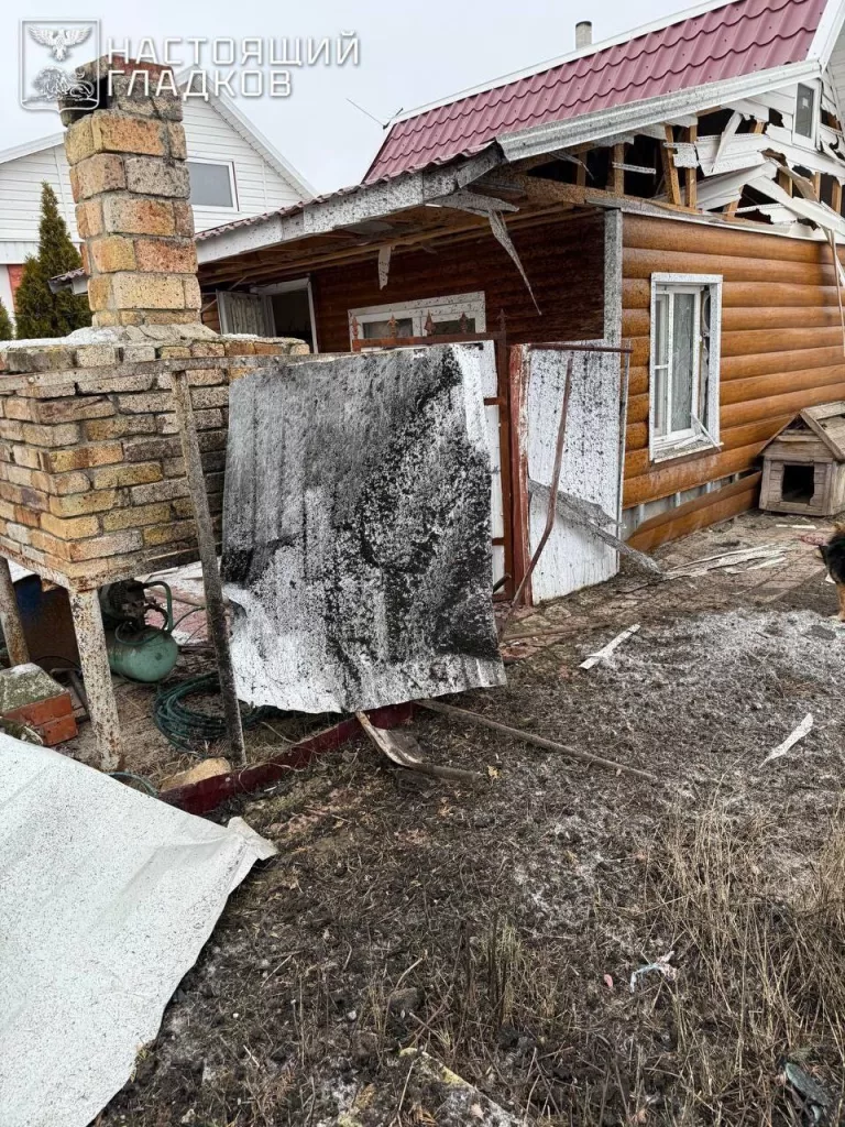 В течение прошедшей ночи ПВО перехватила/ уничтожила 40 украинских БПЛА: 17 – над Волгоградской обл, 12 – над Калужской, 8 – над Ростовской области и два – над Саратовской обл. Также о дронах сообщали в Тульской обл