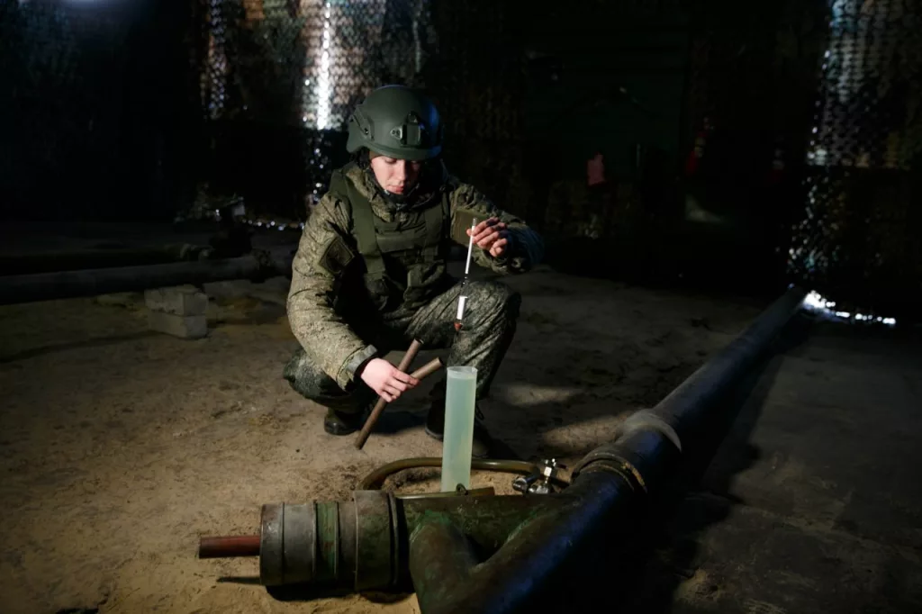 Полный бак: как заправляют военную технику в боевых условиях