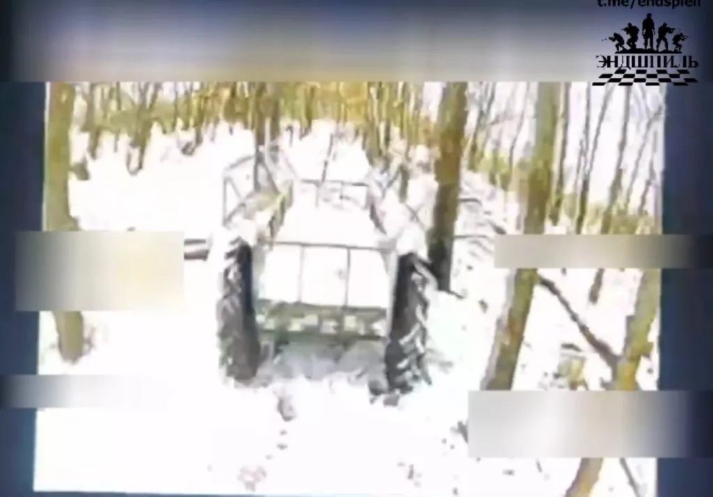 Уничтожение FPV-дронами двух 122-мм САУ «Гвоздика», БМП-1, автотранспорта и роботизированных платформ ВСУ в районе села Грековка в ЛНР