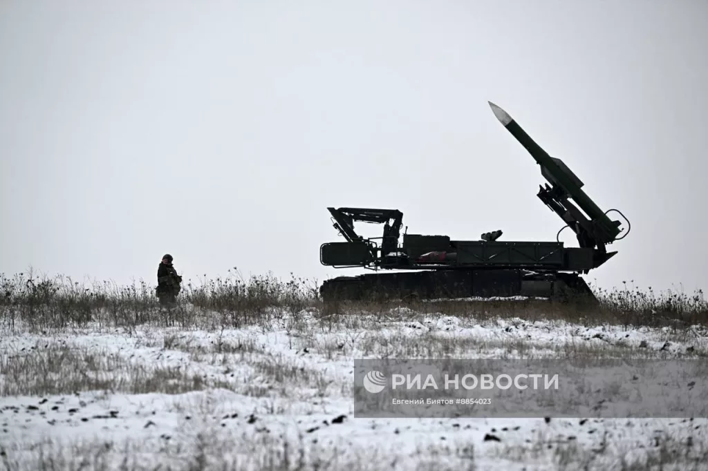Боевое дежурство расчёта ЗРК 9К317 «Бук-М2» Центрального военного округа в ДНР