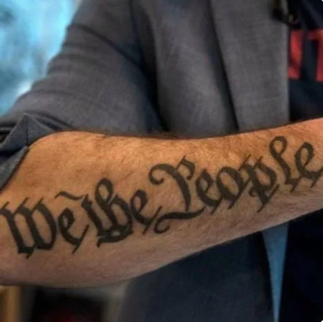 Интересные наколки у нового хозяина Пентагона Пита Хегсета