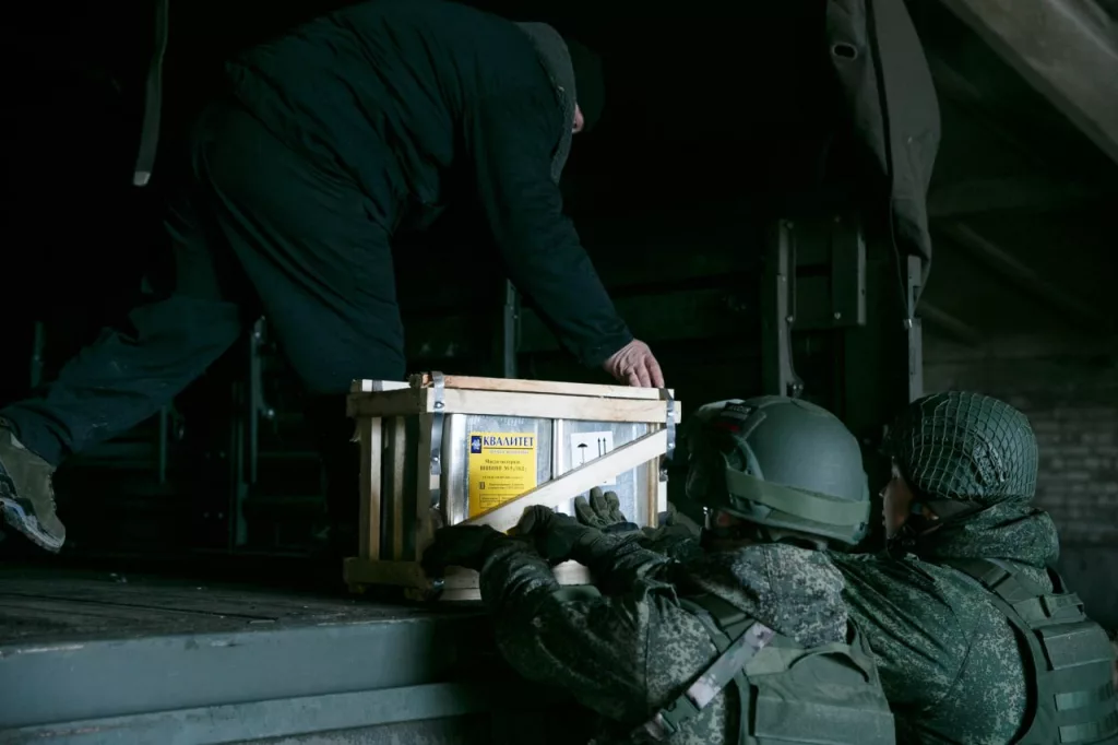 Полный бак: как заправляют военную технику в боевых условиях