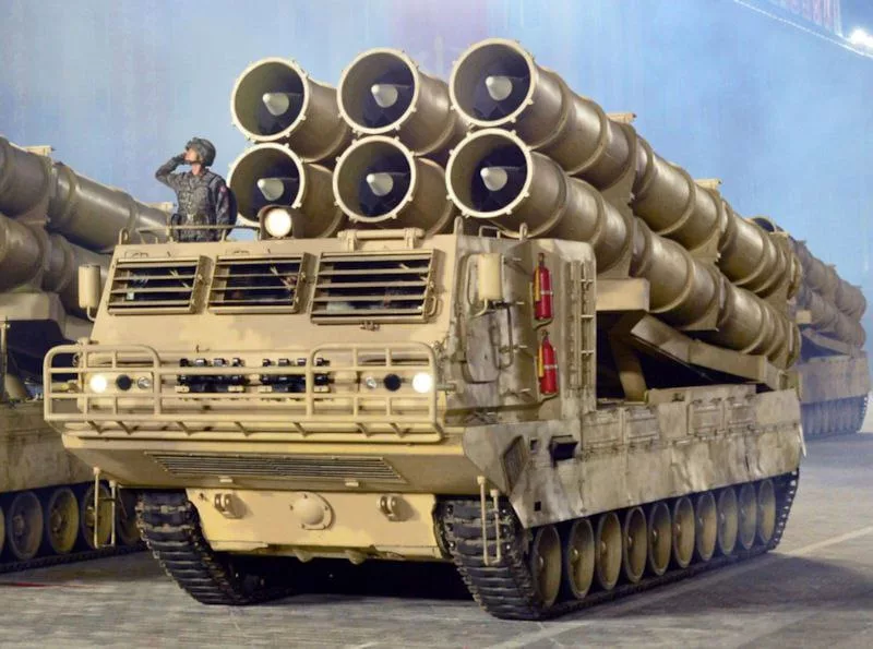 Южнокорейские СМИ в недавнем шумном материале о якобы грядущих новых поставках упомянули про некие "сотни ракет" какой-то "сверхкрупной РСЗО". И при этом употребили ранее неизвестное наименование К-24