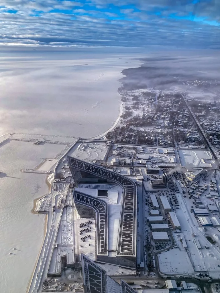 Питерский «Лахта Центр» открыл смотровую площадку для посетителей