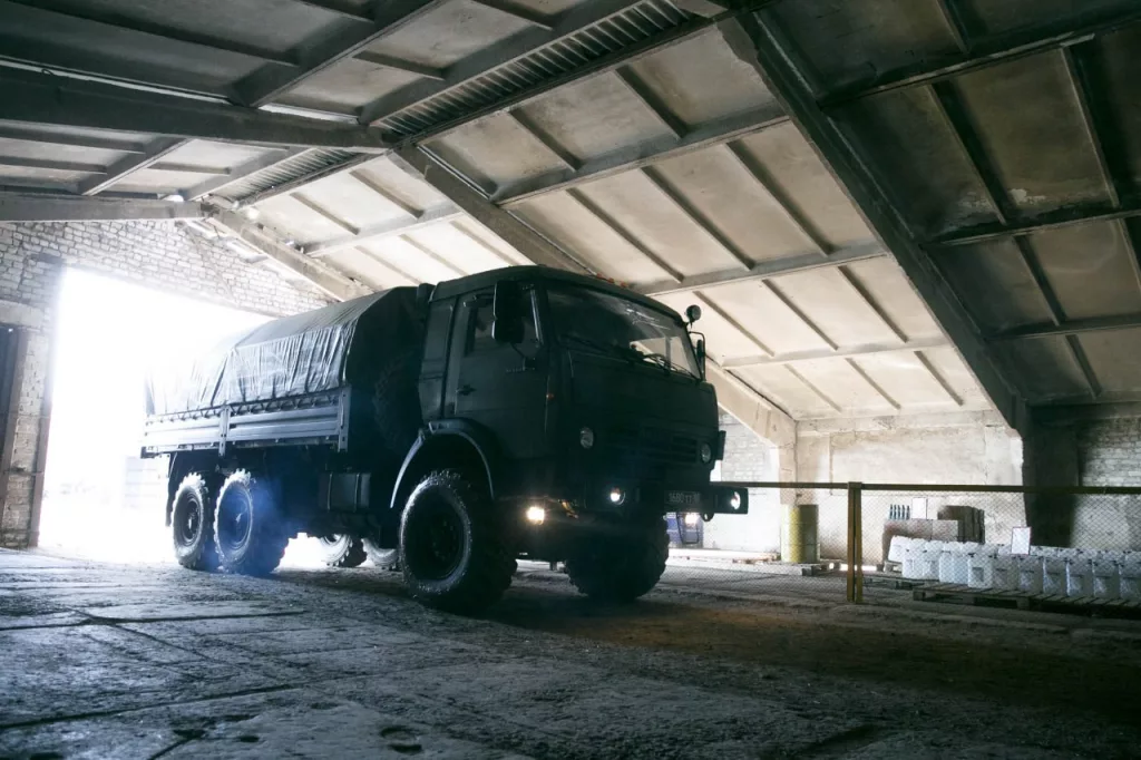 Полный бак: как заправляют военную технику в боевых условиях