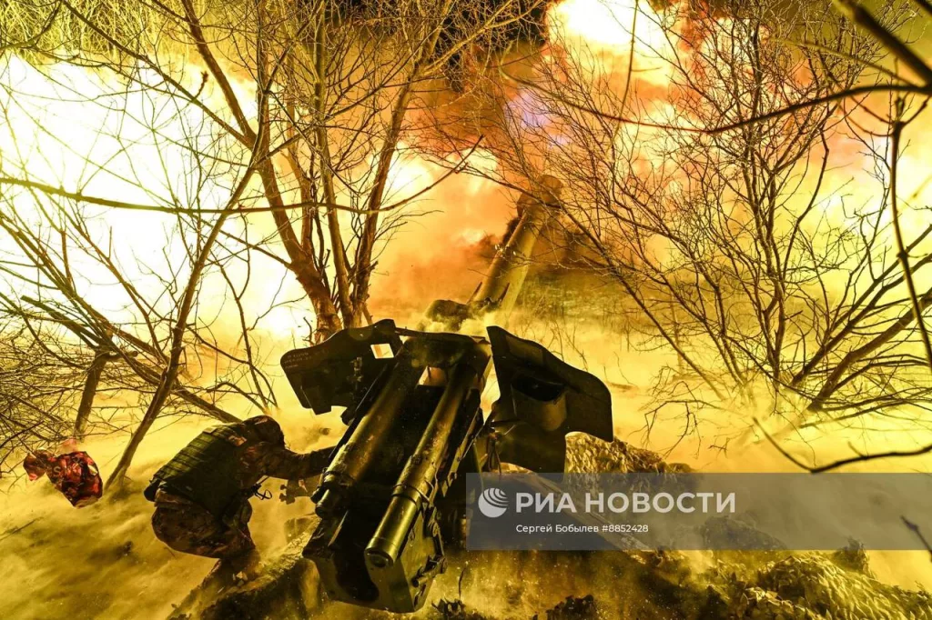 Боевая работа расчёта 152-мм пушки-гаубицы Д-20 сводной артиллерийской группы «Пресса» спецназа «Ахмат» в Курской области