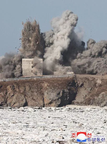 Как сообщили сегодня СМИ КНДР, 26 февраля в западной части страны проводились учения с пусками крылатых ракет средней дальности