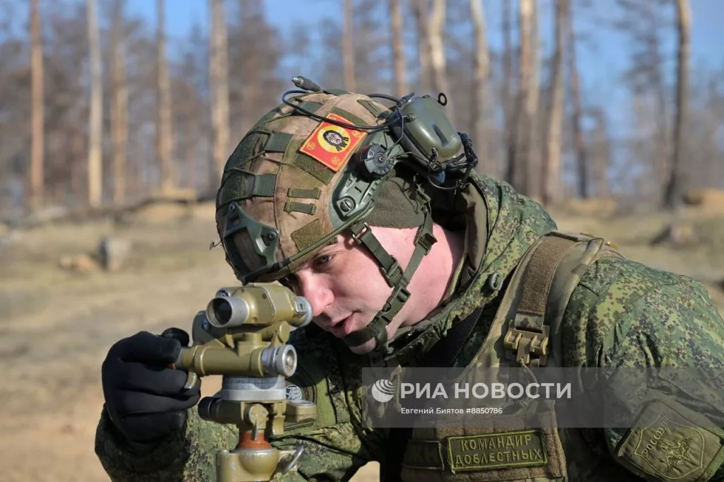 Боевая работа расчёта РСЗО 9К51 «Град» 25-й общевойсковой армии группировки войск «Запад» в Серебрянском лесничестве на Краснолиманском направлении