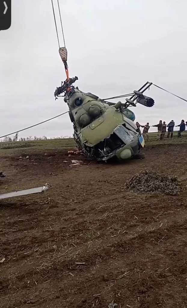 Потерпевший крушение вертолёт Ми-8 ВС Украины
