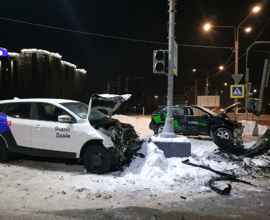 В Петербурге могут ограничить скорость машин каршеринга до 80 км/ч