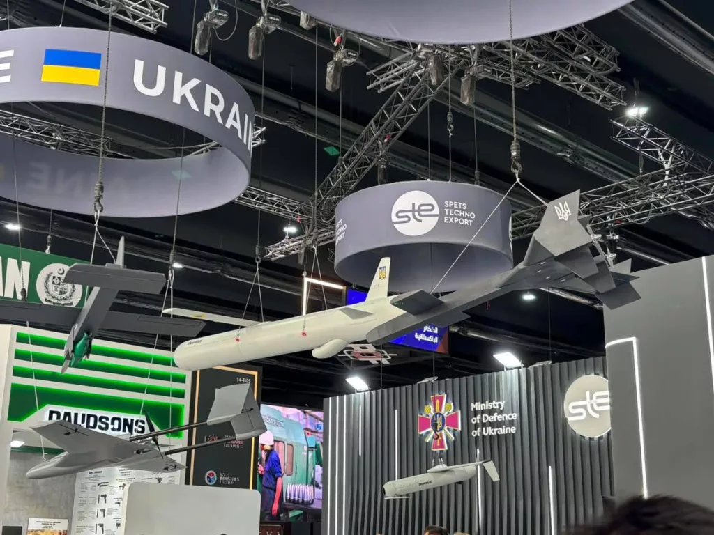 Продукция и стенды ВПК Украины на оружейной выставке IDEX 2025