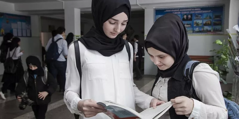 В Госдуме отозвали законопроект о запрете никабов в школах