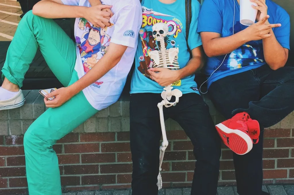 Теперь уже окончательно: продавших детям табак, вейп или кальян ждет штраф до 2 млн рублей