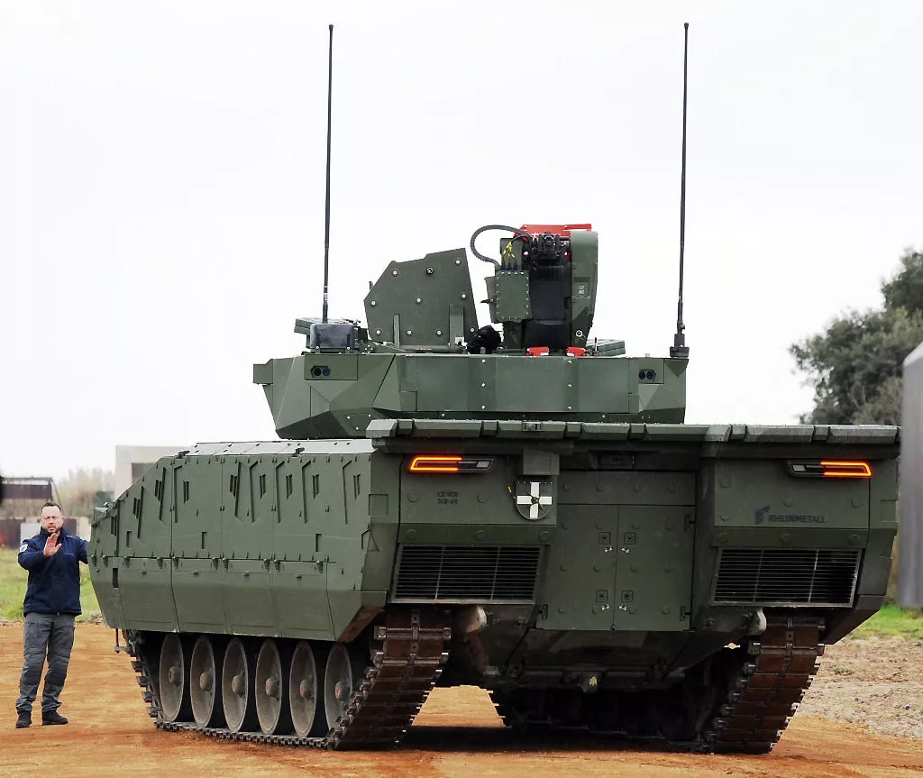 Первая БМП Lynx для итальянской армии уже проходит демонстрационные испытания на полигоне UTTAT Nettuno