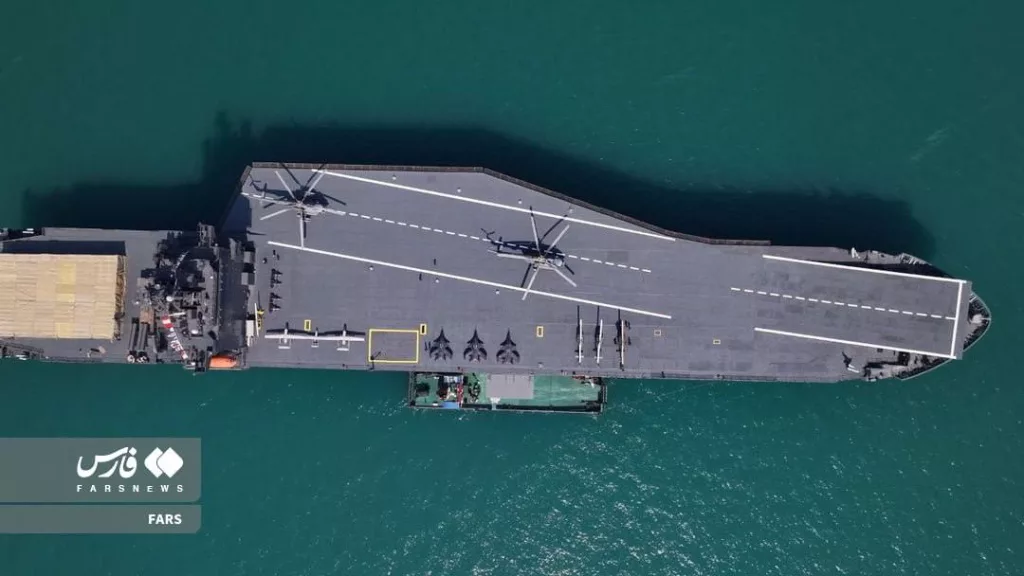 Вчера ВМС КСИР Ирана объявили о вводе в эксплуатацию корабля-носителя беспилотников «Бахман Багери». Это переделанный контейнеровоз «Перарин», который был перестроен в авианосец