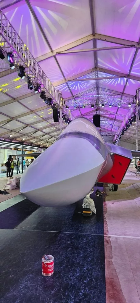 На выставке AERO India 2025 состоится презентация масштабной модели индийского истребителя 5-го поколения