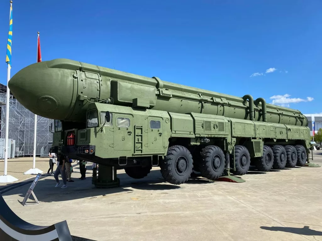 Автономная пусковая установка 15У168 подвижного грунтового ракетного комплекса 15П158 "Тополь" на форуме «Армия-2024»