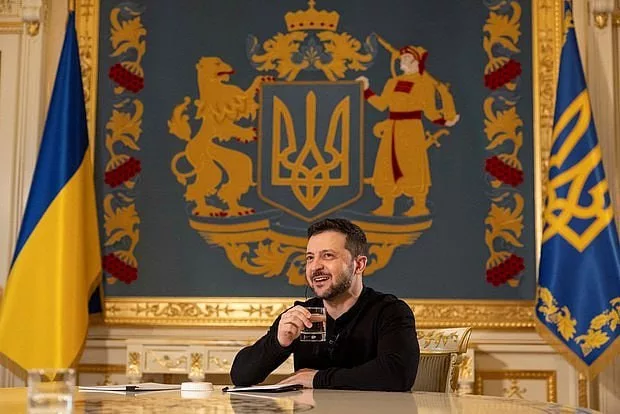 Зеленский заговорил о возможном завершении конфликта в 2025 году