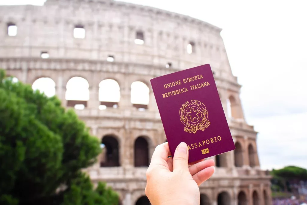 Россиянам ускорили процесс получения визы в Италию. Сроки вернулись к доковидным временам