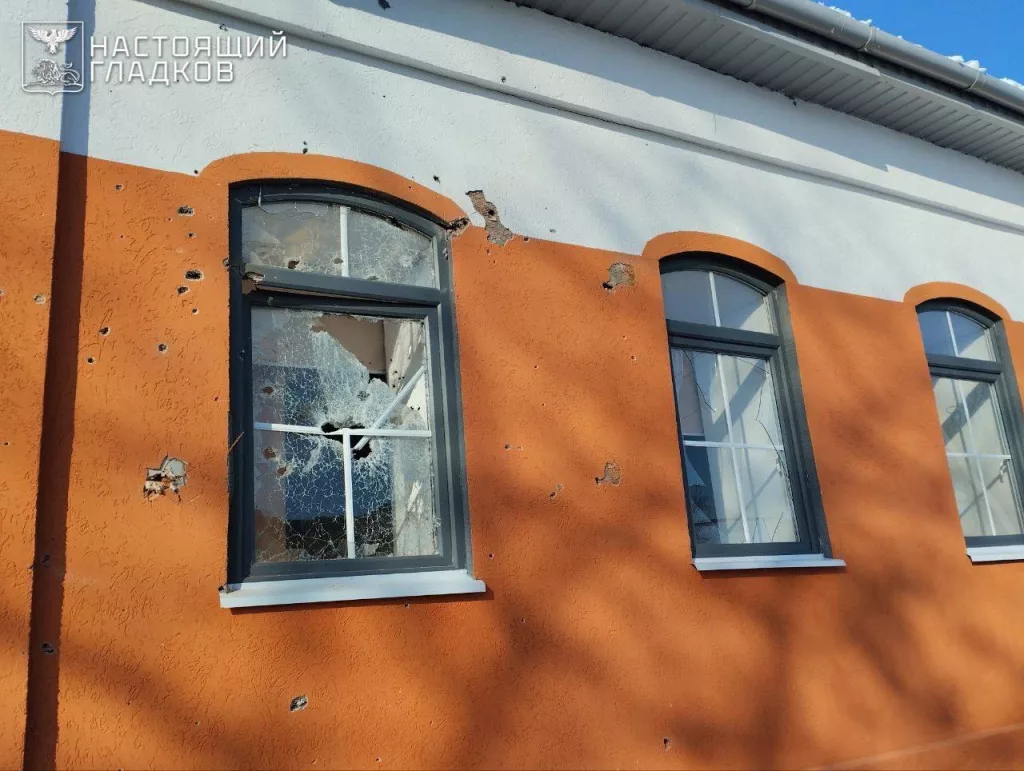 Белгородская область, губернатор: В результате воздушной атаки в Белгороде в многоквартирном доме в одной из квартир выбиты окна, в Белгородском районе в посёлке Майский в частном доме повреждена кровля