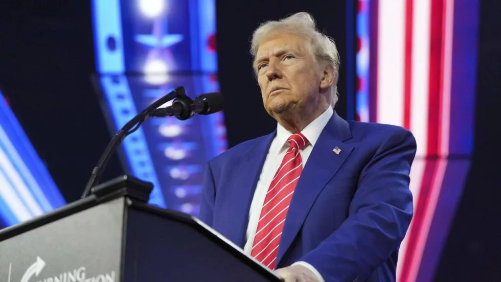 Трамп заявил, что встреча представителей Украины и РФ в Саудовской Аравии пройдет на следующей неделе