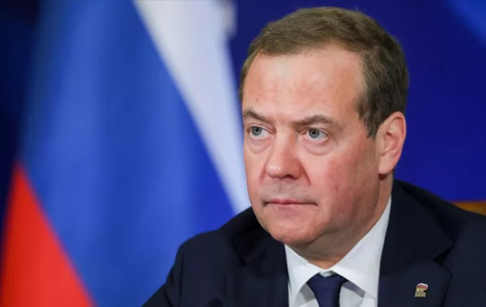 Медведев допустил применение Зеленским "грязной бомбы" для срыва переговоров