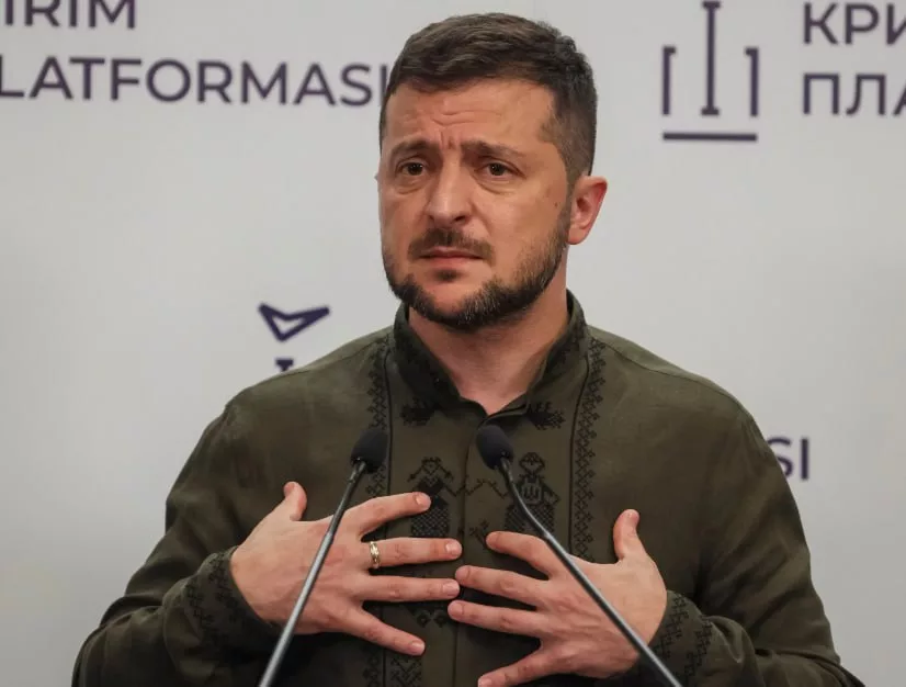 Зеленский заявил, что не уйдет с должности президента, пока Украину не возьмут в ЕС и НАТО