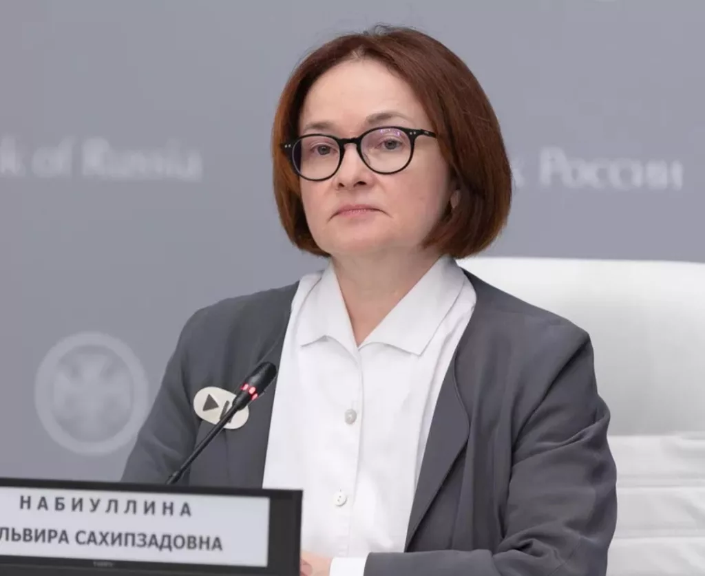 Порядка 40—50% краж средств россиян за последние полгода совершалось с помощью вирусов с функцией удалённого доступа к телефону