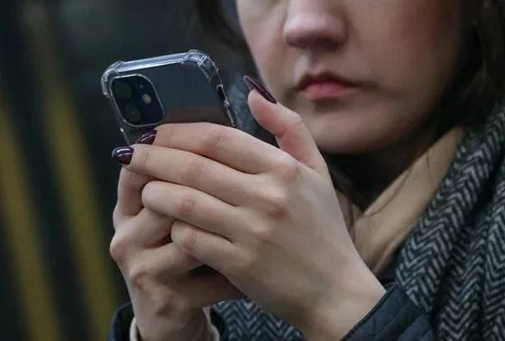 Мошенники начали воровать аккаунты россиян на Госуслугах с помощью домофонов