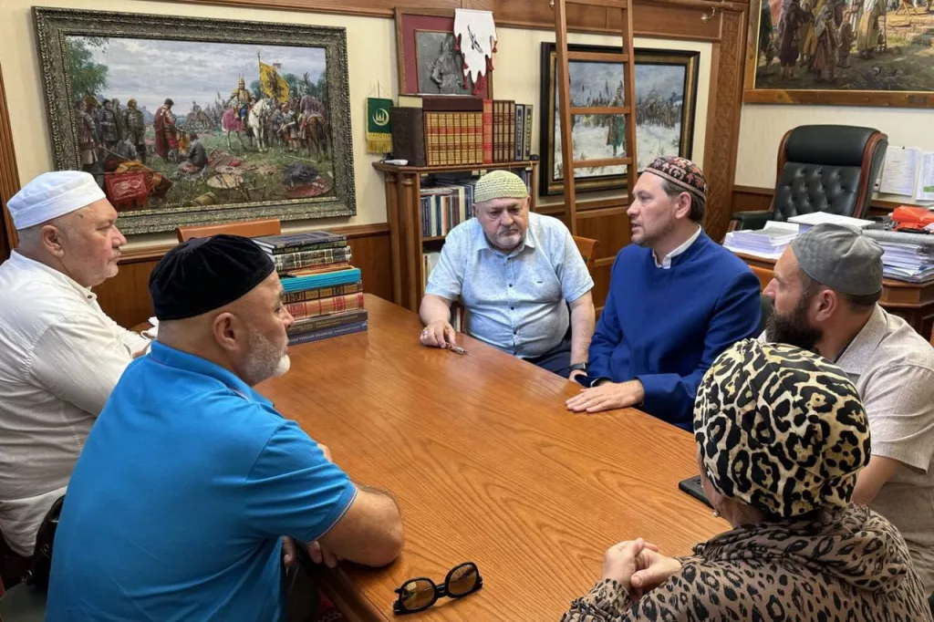 Еще одну занимательную картинку заметили у ДУМ РФ. На этот раз, как предполагают, картина изображает пленение казанскими татарами великого московского князя Василия II