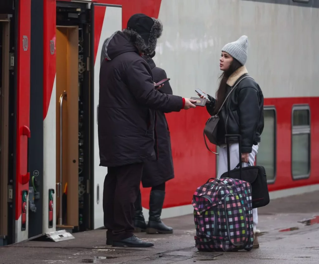 Россияне смогут оформлять билеты на поезда по биометрии