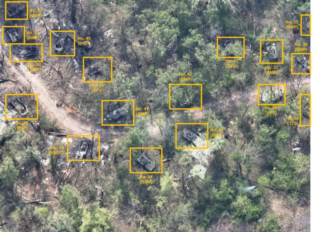 Видео из многострадальной Белогоровки между Северском и Лисичанском, окончательно взятой российскими бойцами благодаря зачистке окрестностей карьера