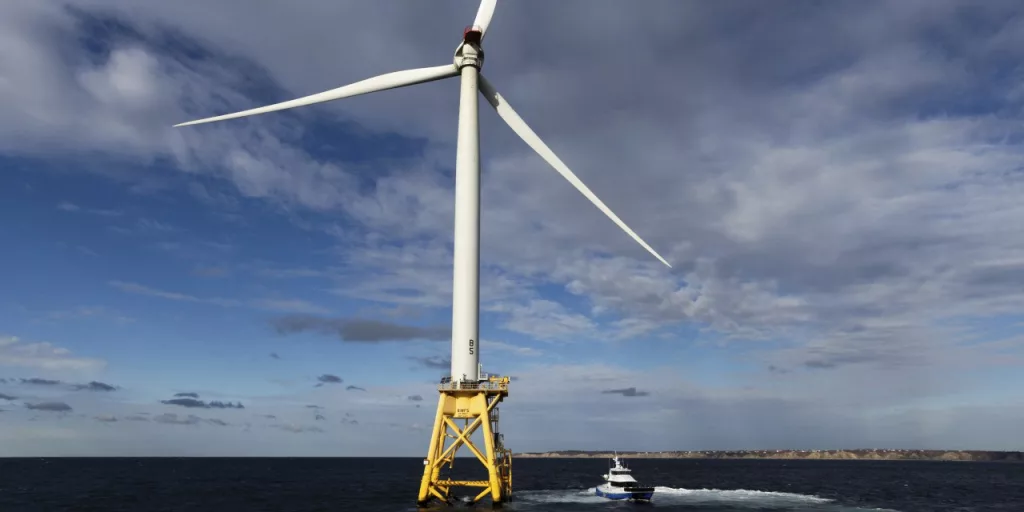 Трамп парализовал ветроэнергетические проекты в США