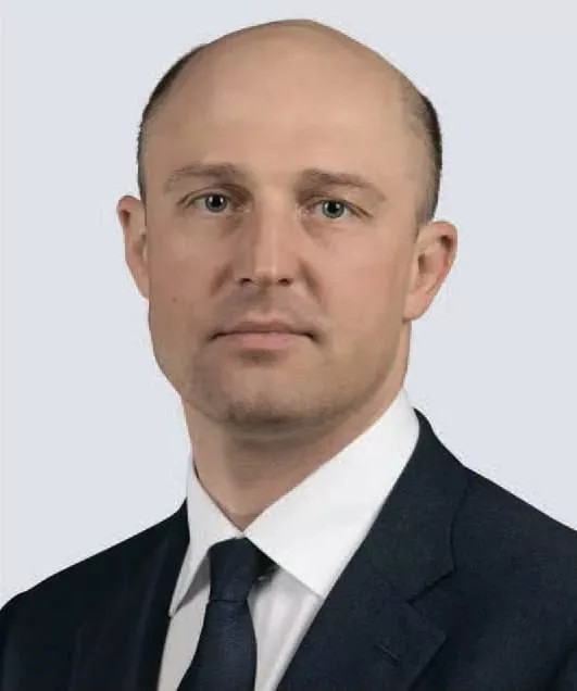 У бывшего топ-менеджера «Ленэнерго» украли сумку с 65 миллионами рублей. Вскоре задержали его водителя, пытавшегося уехать с деньгами в Мурманск