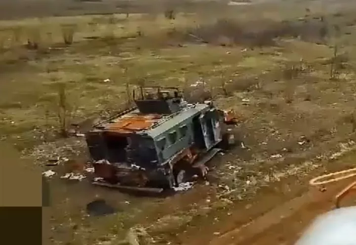 Уничтоженный бронеавтомобиль Варта ВСУ рядом с г. Торецк на Донецком направлении