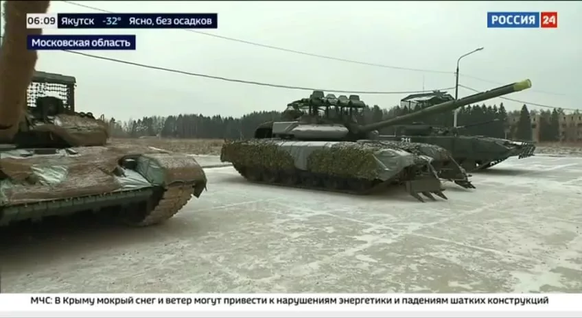 Модернизированный Т-72Б3 обр. 2024 г. с КАЗ "Арена-М" на показе Главного автобронетанкового управления Минобороны России (ГАБТУ)