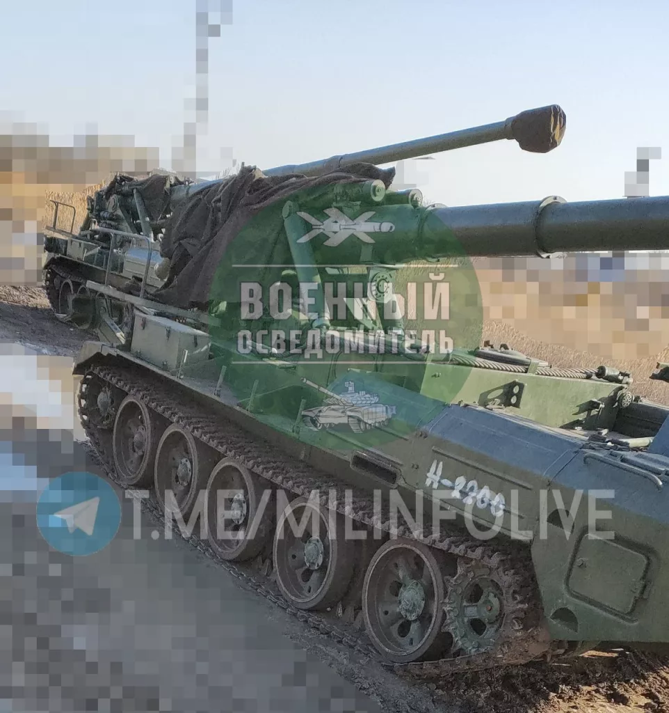 Еще несколько фото северокорейских 170-мм САУ M1989 Koksan в рядах ВС РФ на одном из направлений