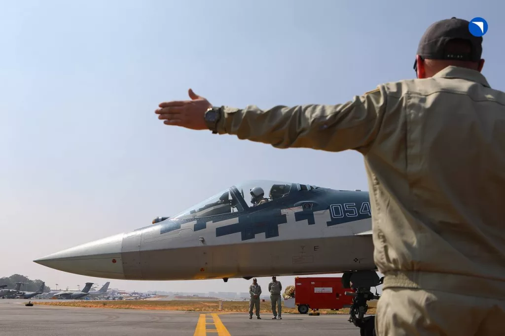 Су-57 + Сергей Богдан + Индия = Шедевр пилотажного мастерства