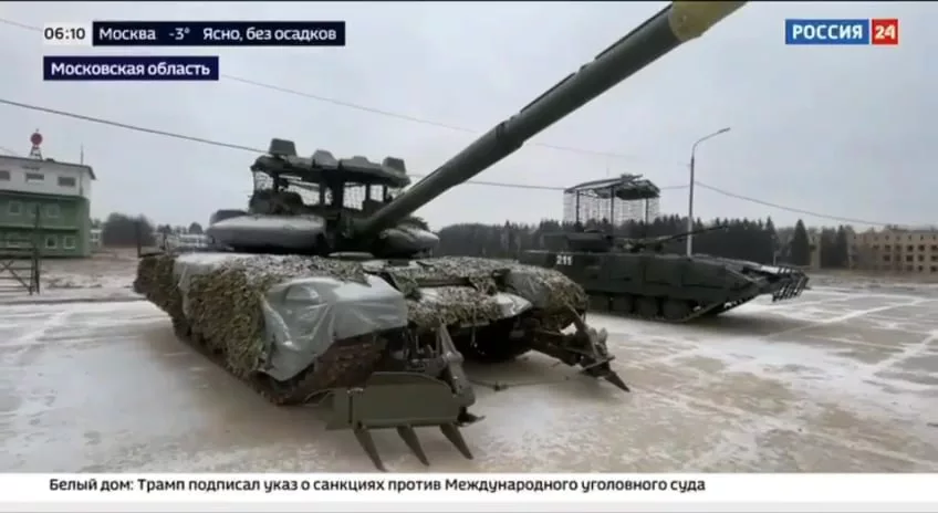 Модернизированный Т-72Б3 обр. 2024 г. с КАЗ "Арена-М" на показе Главного автобронетанкового управления Минобороны России (ГАБТУ)