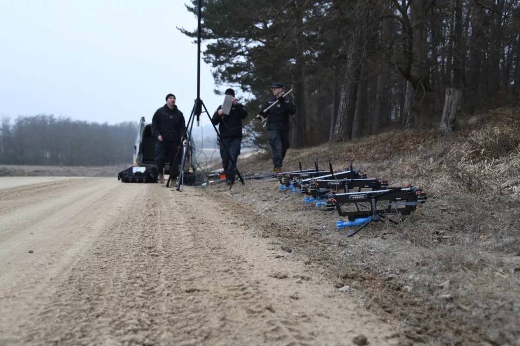 Дополнительные кадры с продолжающихся учений «Combined Resolve 25-01» в немецком Хоэнфельсе, участие в которых принимают военнослужащие 3-й пехотной бригады 10-й горной дивизии армии США