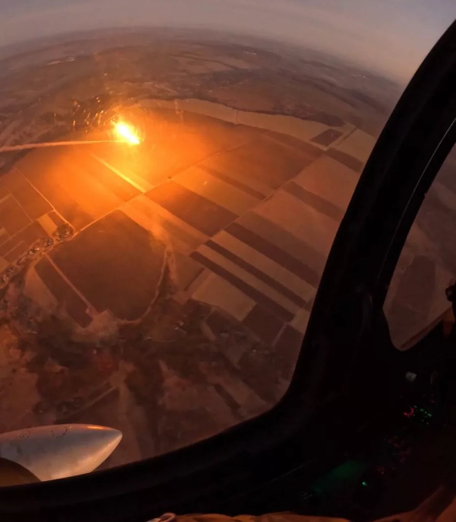 Генштаб ВСУ опубликовал несколько фотографий, предположительно, одного из первых боевых вылетов французских истребителей Mirage-2000