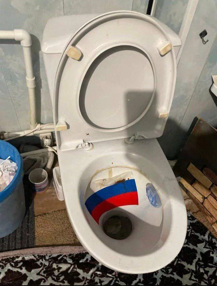 В Иваново, СК в рамках уголовного дела решили провести обыск у мужика подозреваемого в пособничестве ВСУ