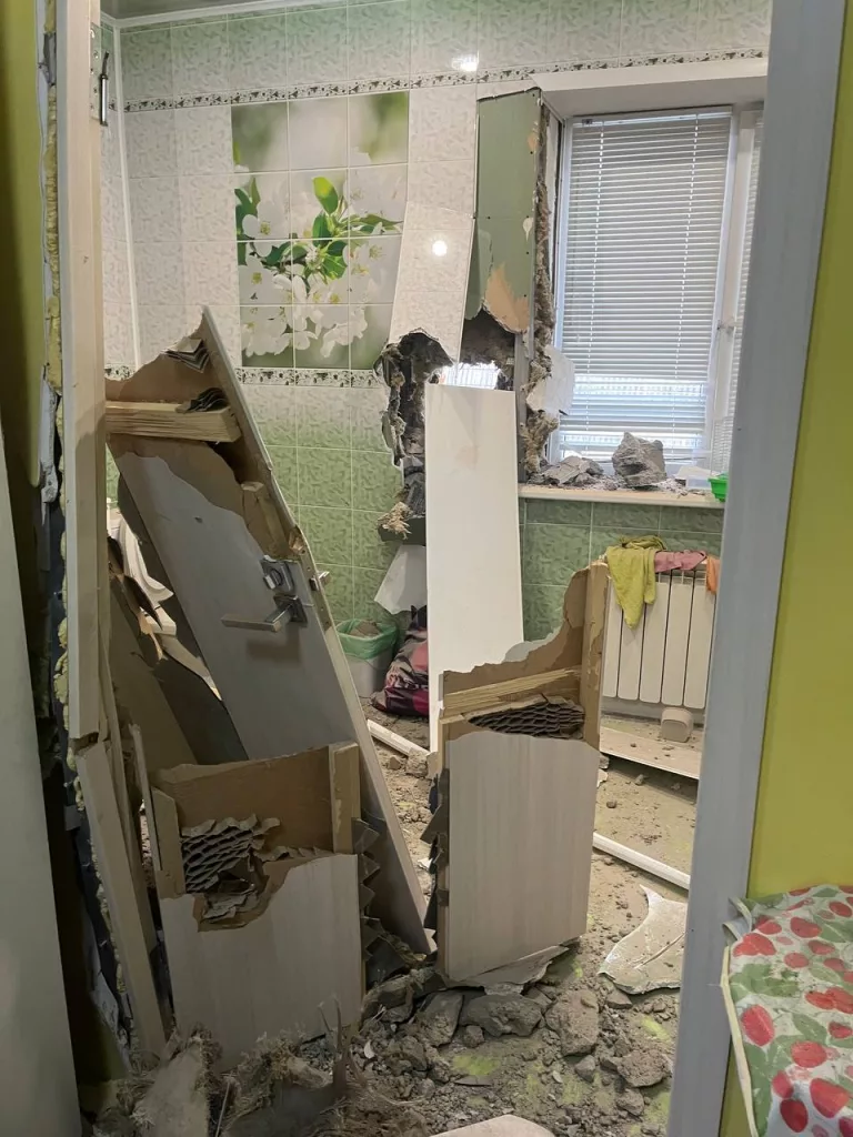 12 авто и 23 дома повреждены в результате ударов БПЛА по Курской области, сообщил Хинштейн
