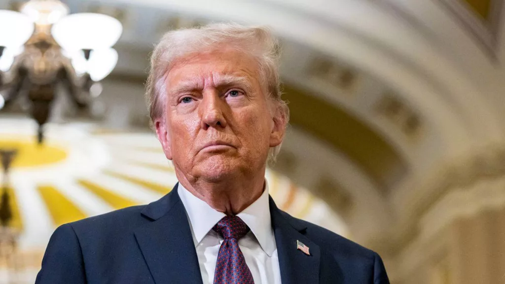 Трамп заявил, что США обсуждают с Украиной территориальный вопрос, включая земли, которые будут потеряны Киевом по итогам конфликта