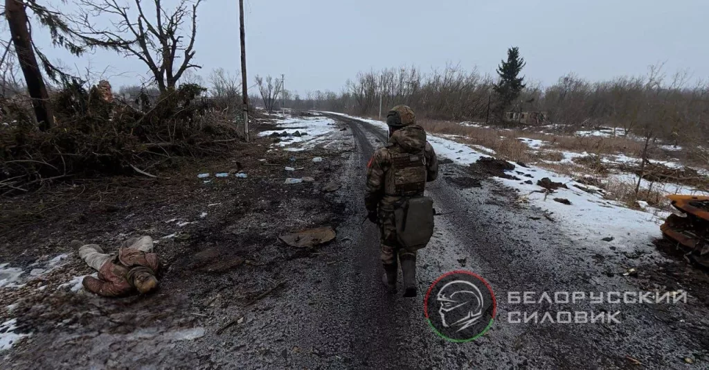 Курское направление. Работа российских операторов FPV по уничтожению блиндажей и опорников противника