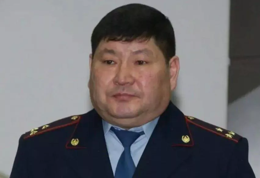 В Казахстане полицейский изнасиловал девушку, но в итоге посадили их обоих