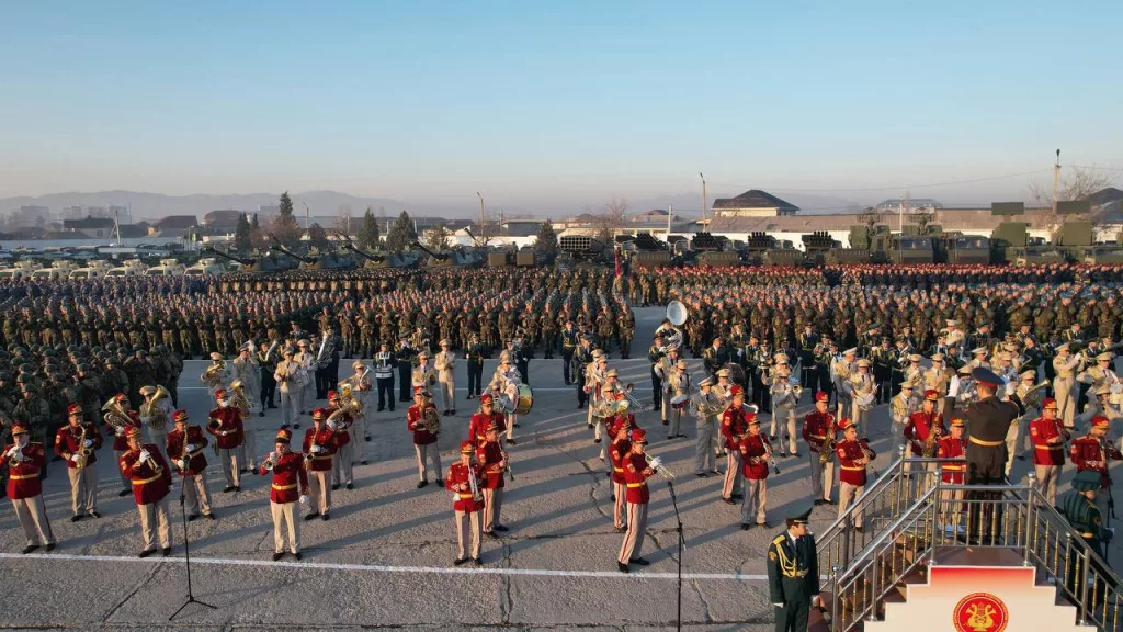 На военном параде по случаю 32-й годовщины образования Вооруженных сил Республики Таджикистан были показаны
