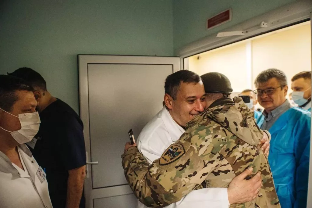 Бойцы спецназа «Ахмат», которые 14 км ползли по газовой трубе в тыл ВСУ в Суджанском районе, сейчас под наблюдением врачей в больнице