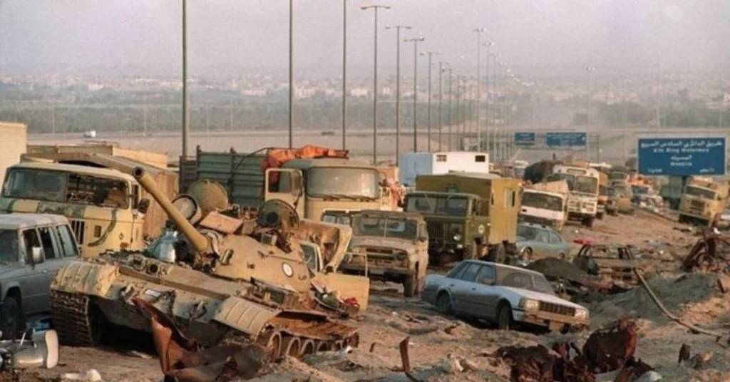 На фоне отступления ВСУ из Курской области некоторые вспоминают знаменитое "Шоссе Смерти", на котором отступающие из Кувейта по шоссе войска Ирака подверглись избиению с воздуха